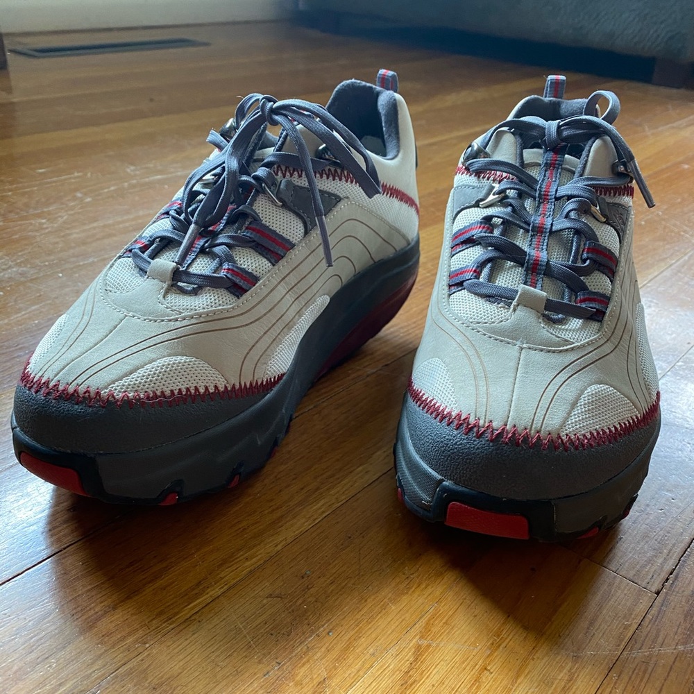 MBT Physiological Footwear